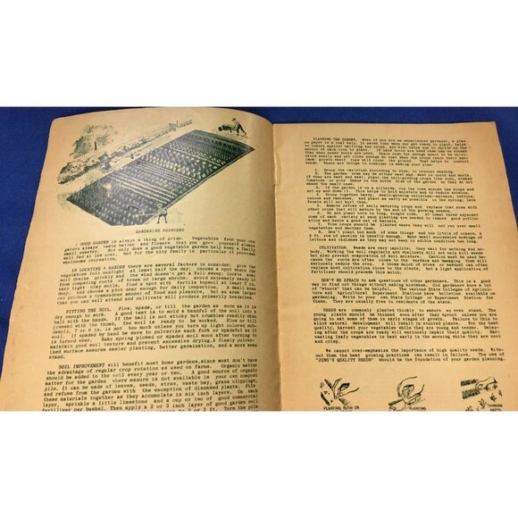 Jung's Garden Guide J W Jung Seed Co 6 1/2"x 5" Informational Gardening Vintage - Picture 4 of 5
